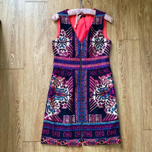 Nanette Lepore Aztec Print Zip Front Dress. Size-4 - Picture 2 of 12